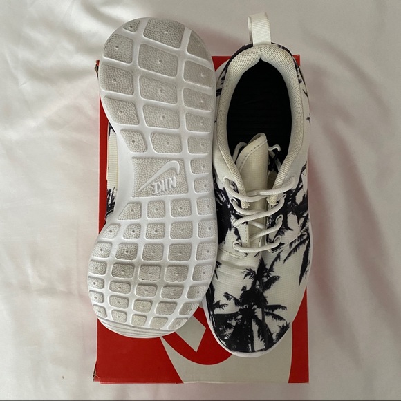 Nike Roshe Run Palm Trees - Picture 4 of 4